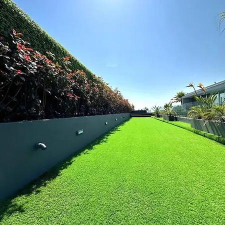 Luxury Mansion La Villa