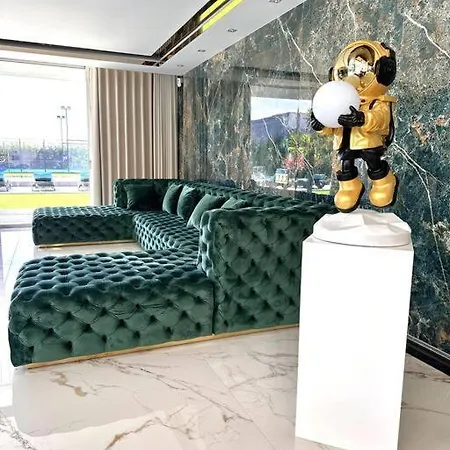 Luxury Mansion La * Valadares (Porto)