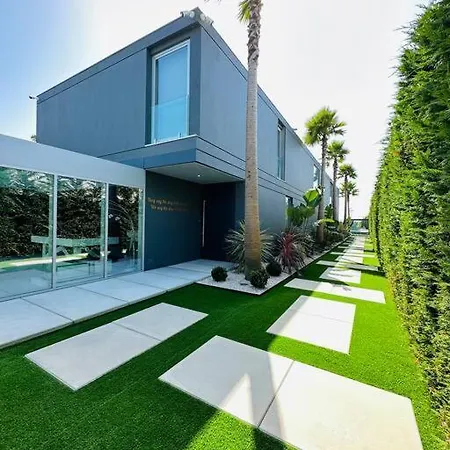 Luxury Mansion La Valadares (Porto)